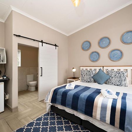 Admirals Lodge Guest House And Brightways Self Catering Apartments Port Elizabeth Zewnętrze zdjęcie