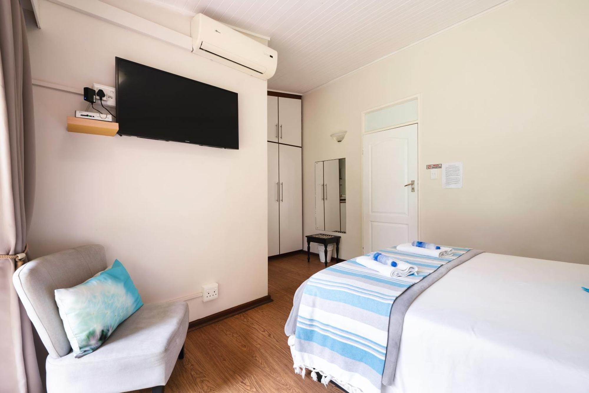 Admirals Lodge Guest House And Brightways Self Catering Apartments Port Elizabeth Zewnętrze zdjęcie
