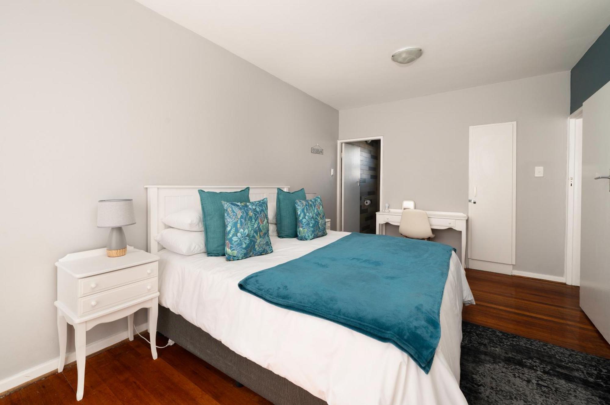 Admirals Lodge Guest House And Brightways Self Catering Apartments Port Elizabeth Zewnętrze zdjęcie