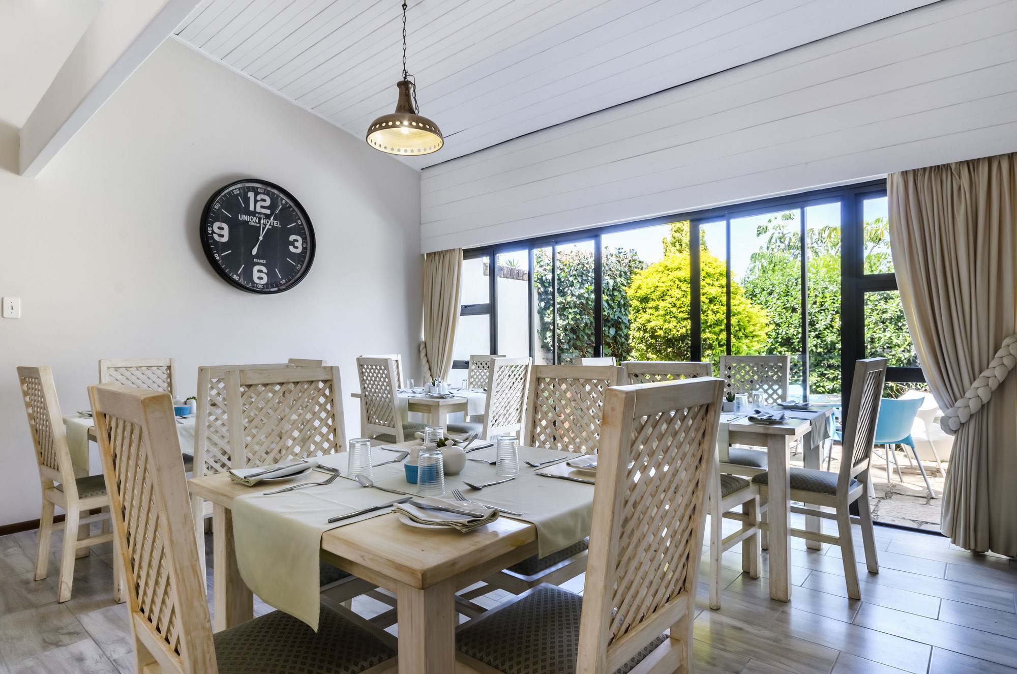 Admirals Lodge Guest House And Brightways Self Catering Apartments Port Elizabeth Zewnętrze zdjęcie